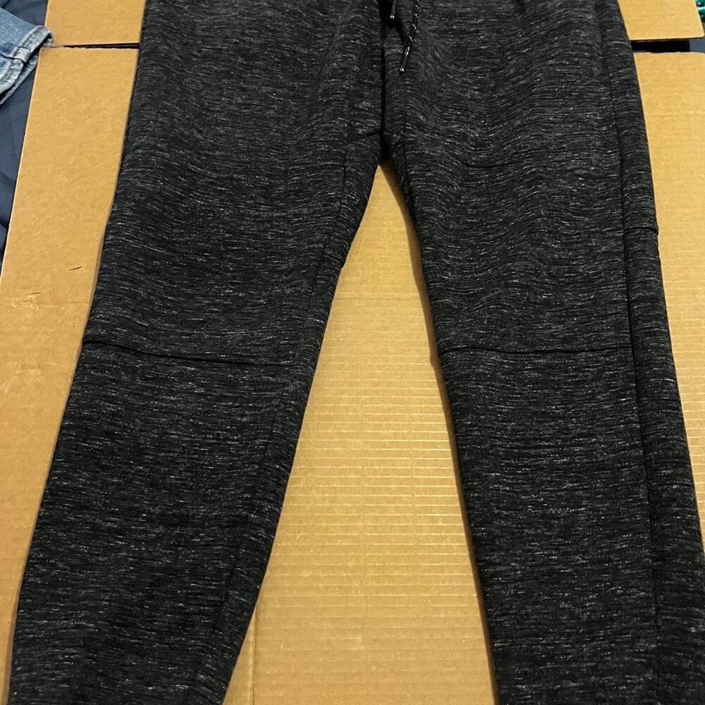 American Eagle Outfitters Men's Grey and Black Joggers-tracksuits